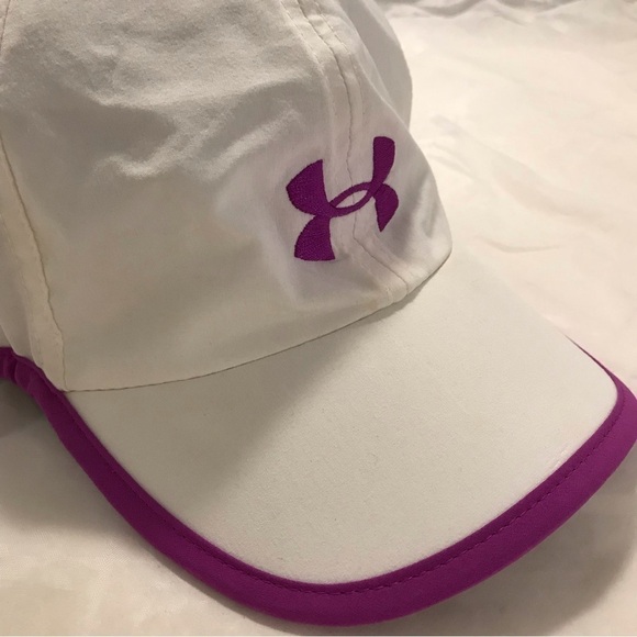 Under Armour Woman's Running Cap - Picture 13 of 16